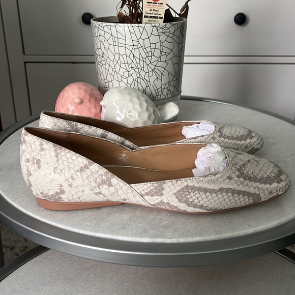 Naturalizer Cody Flat White Snake Pattern Leather - Picture 5 of 14